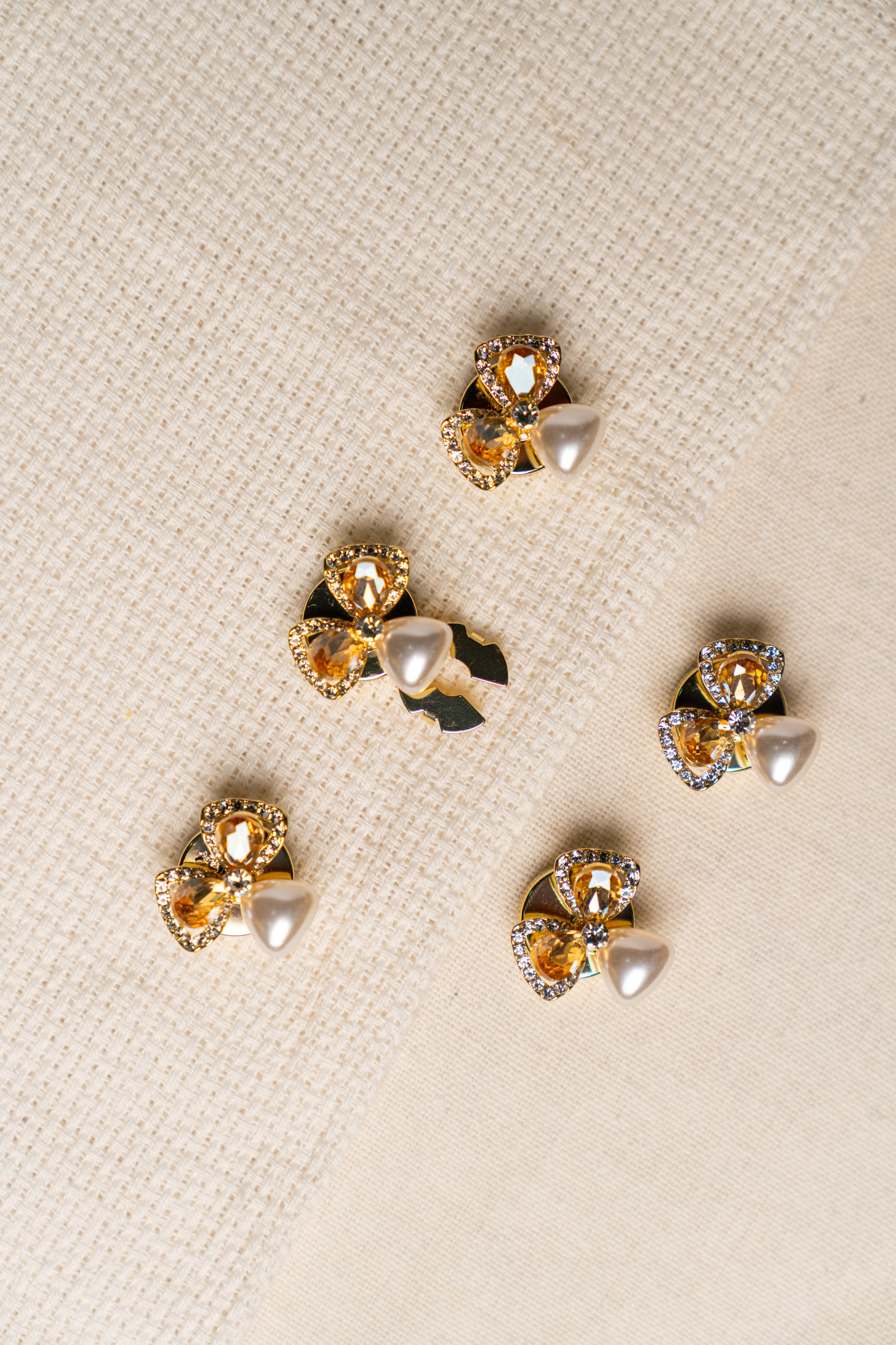 Royale Pearl – Button Covers for a Regal, Timeless Look