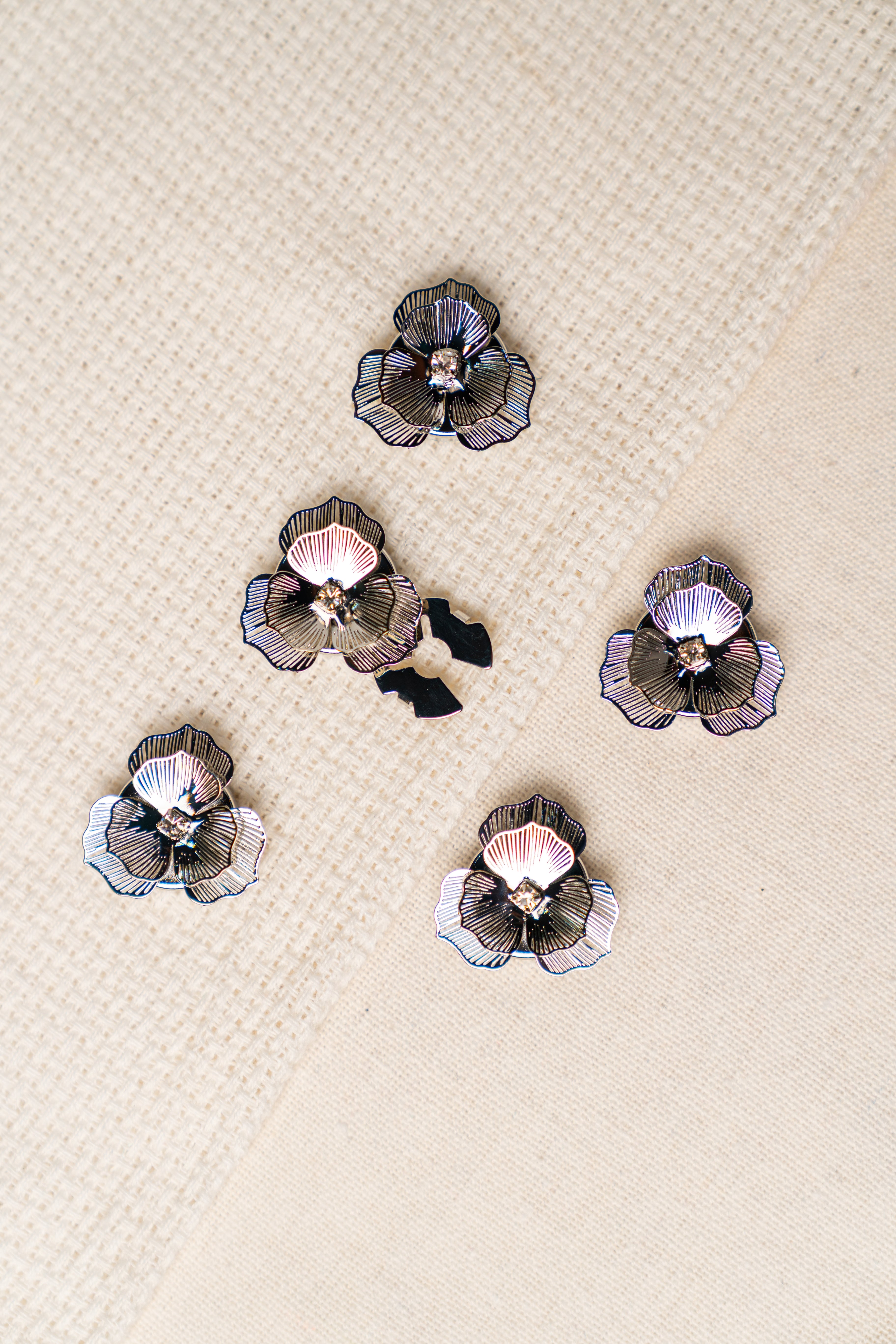 Spiked Bloom – Blending Softness with Bold Spikes