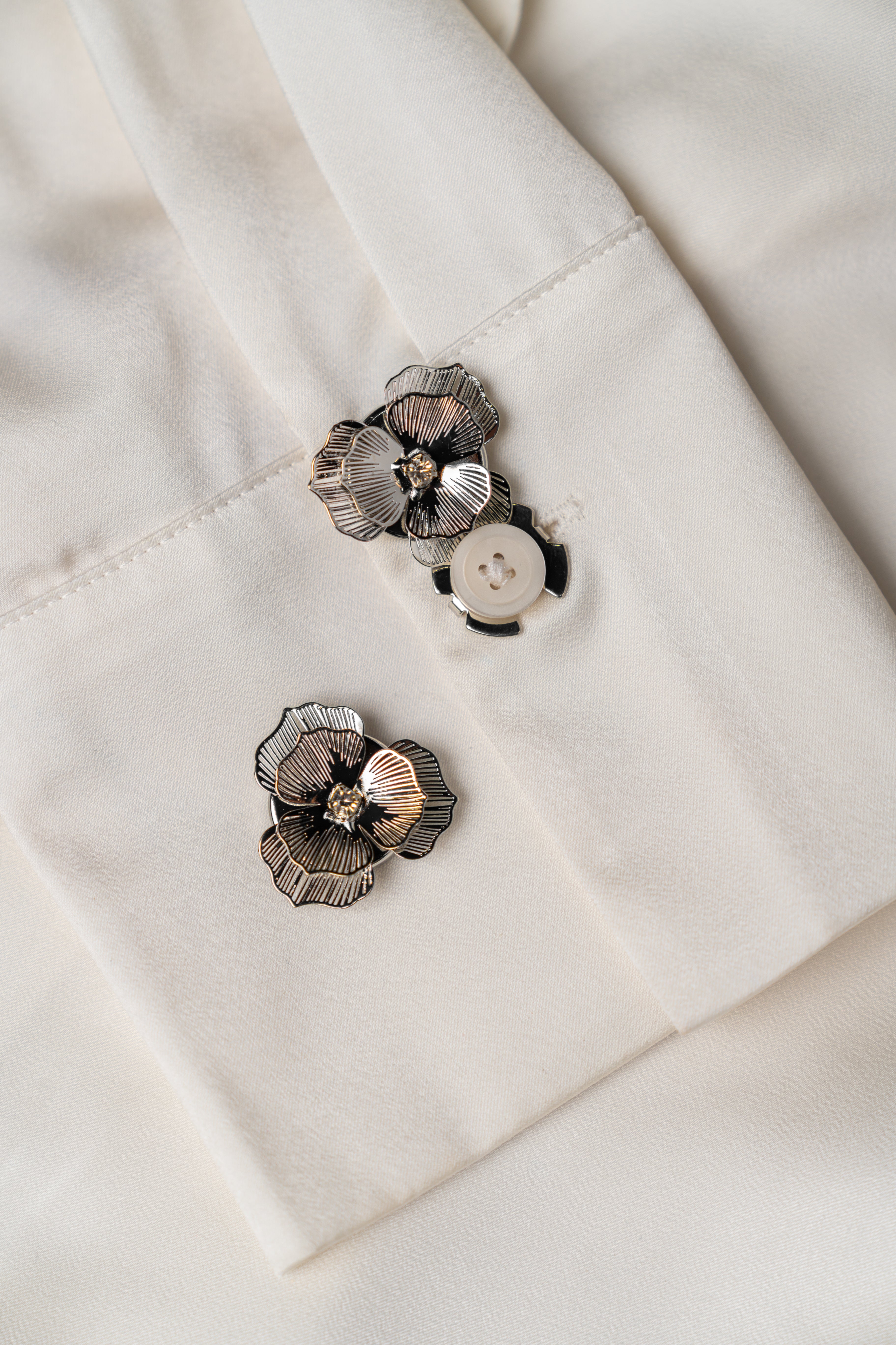 Spiked Bloom – Blending Softness with Bold Spikes