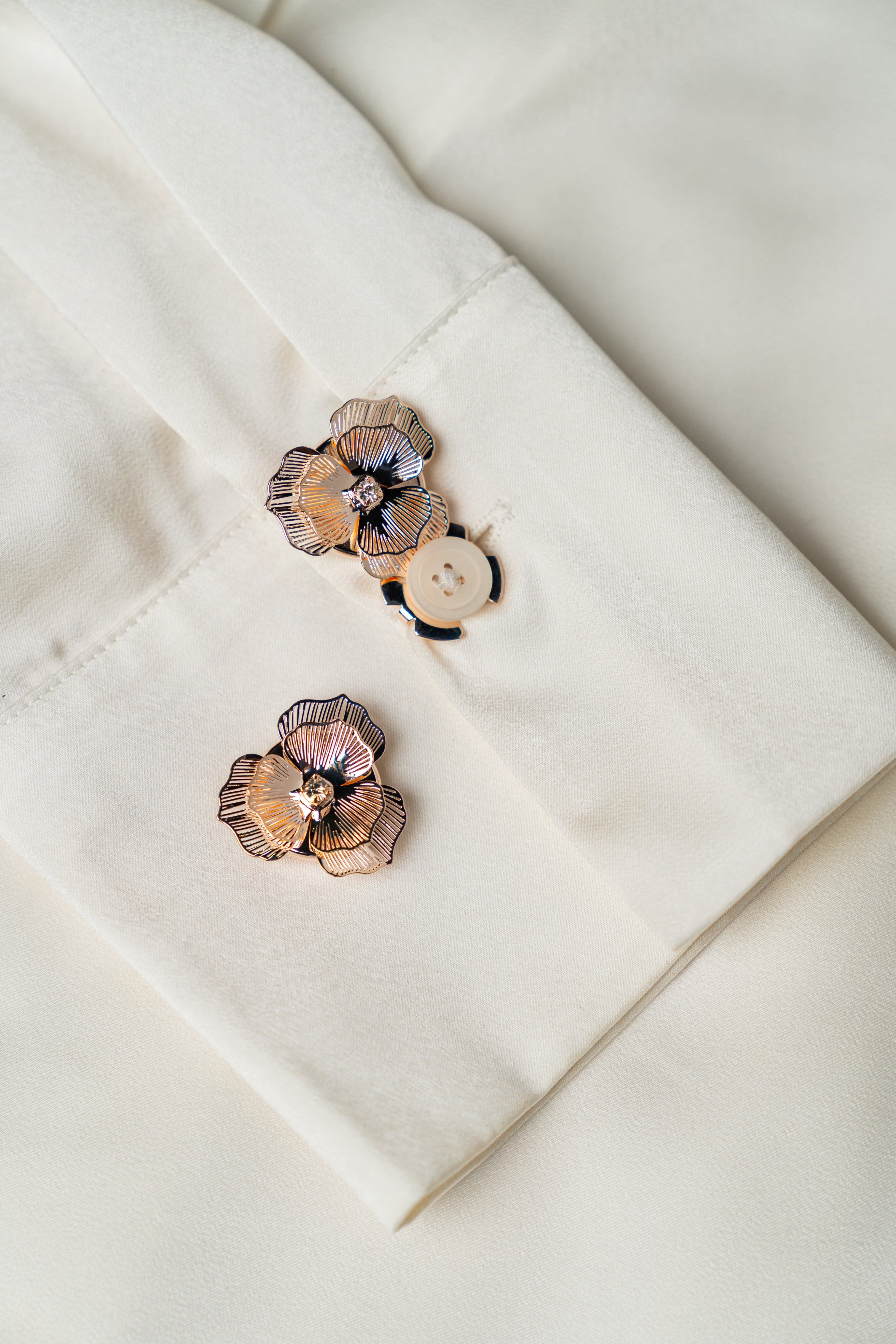 Spiked Bloom – Blending Softness with Bold Spikes