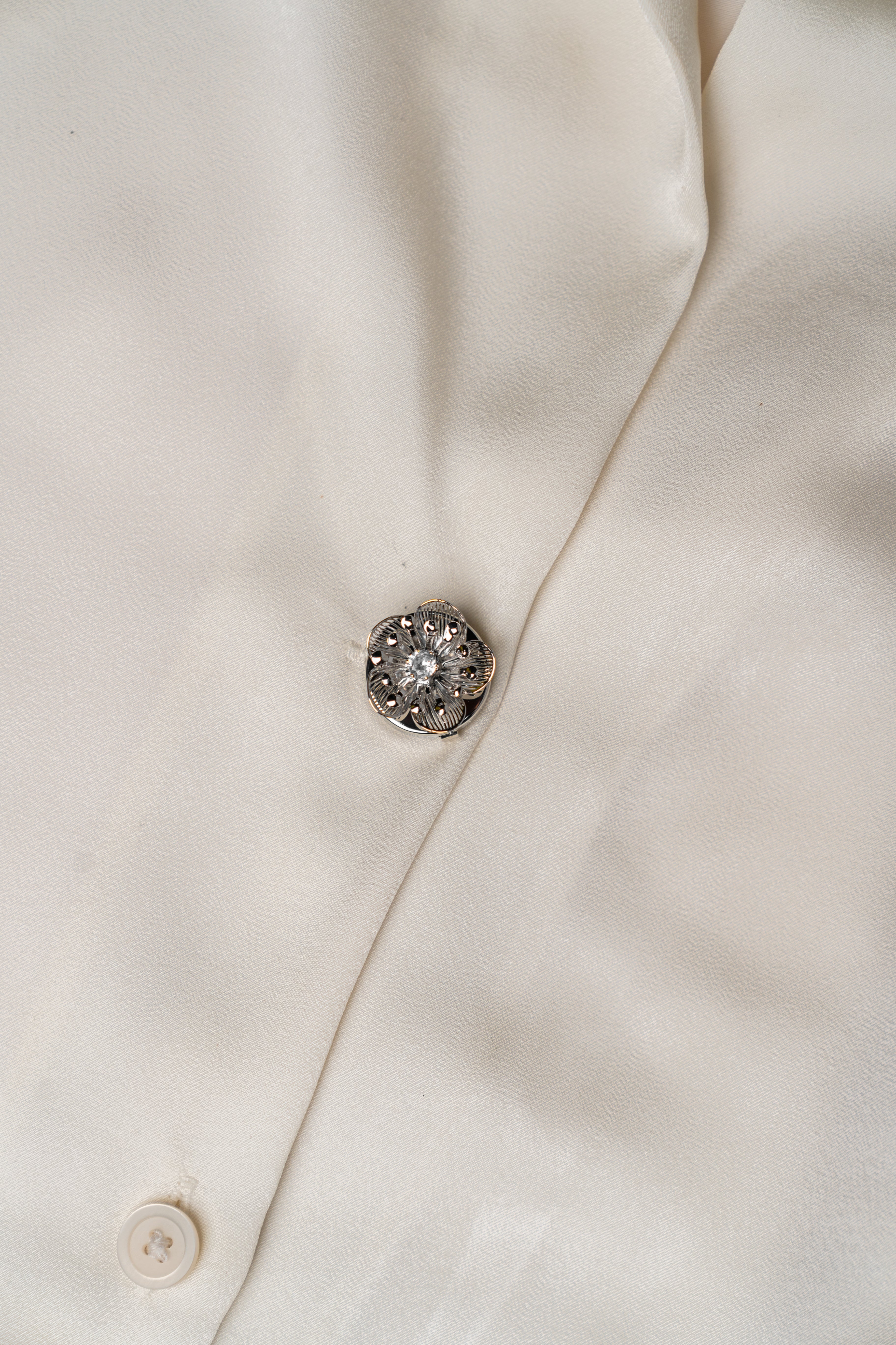 Floral Accent – Button Covers that Instantly Upgrade Any Shirt