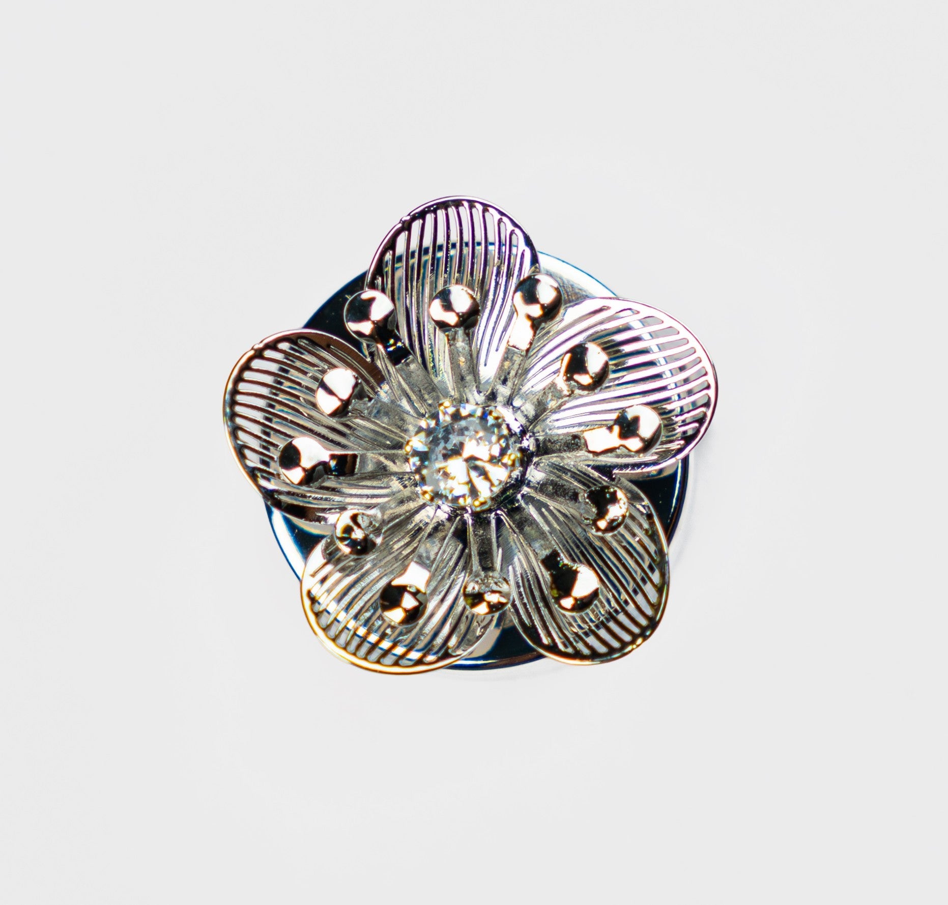 Floral Accent – Shirt Button Covers That Instantly Upgrade Any Shirt