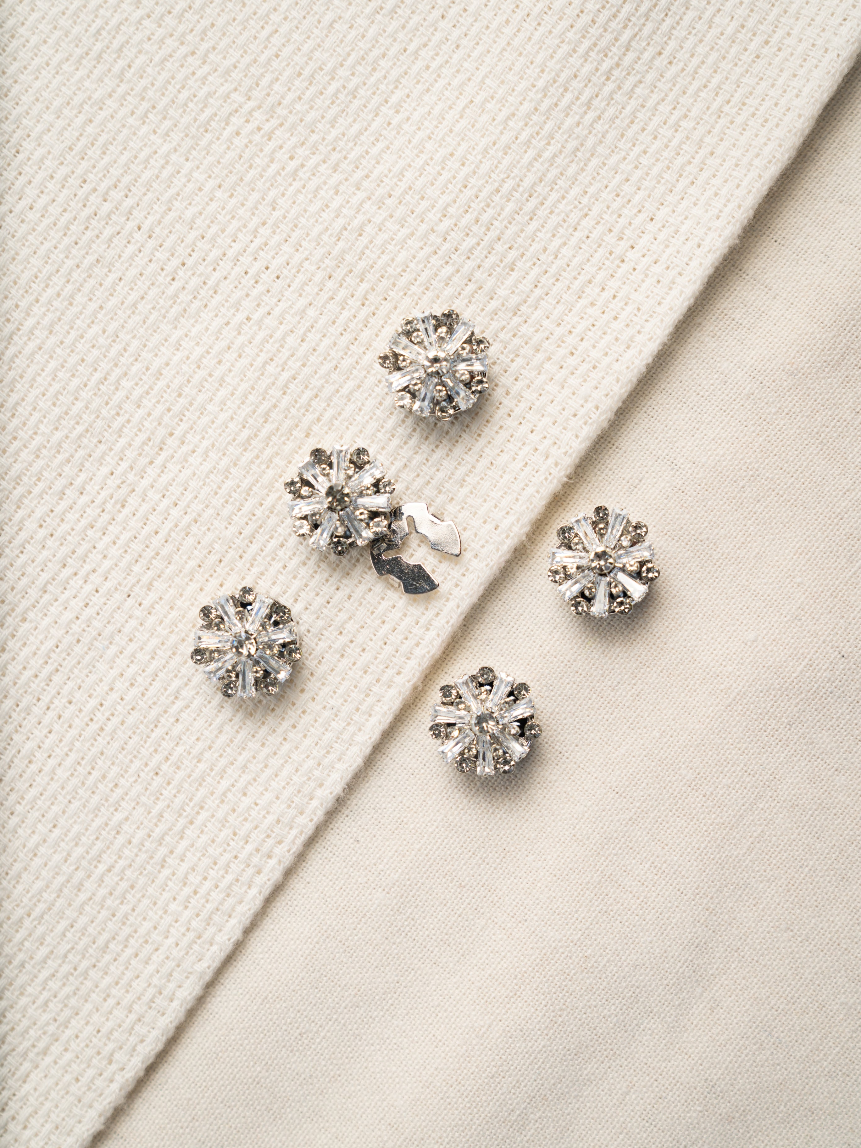 Cosmos – Button Covers with Galaxy-Inspired Shimmer