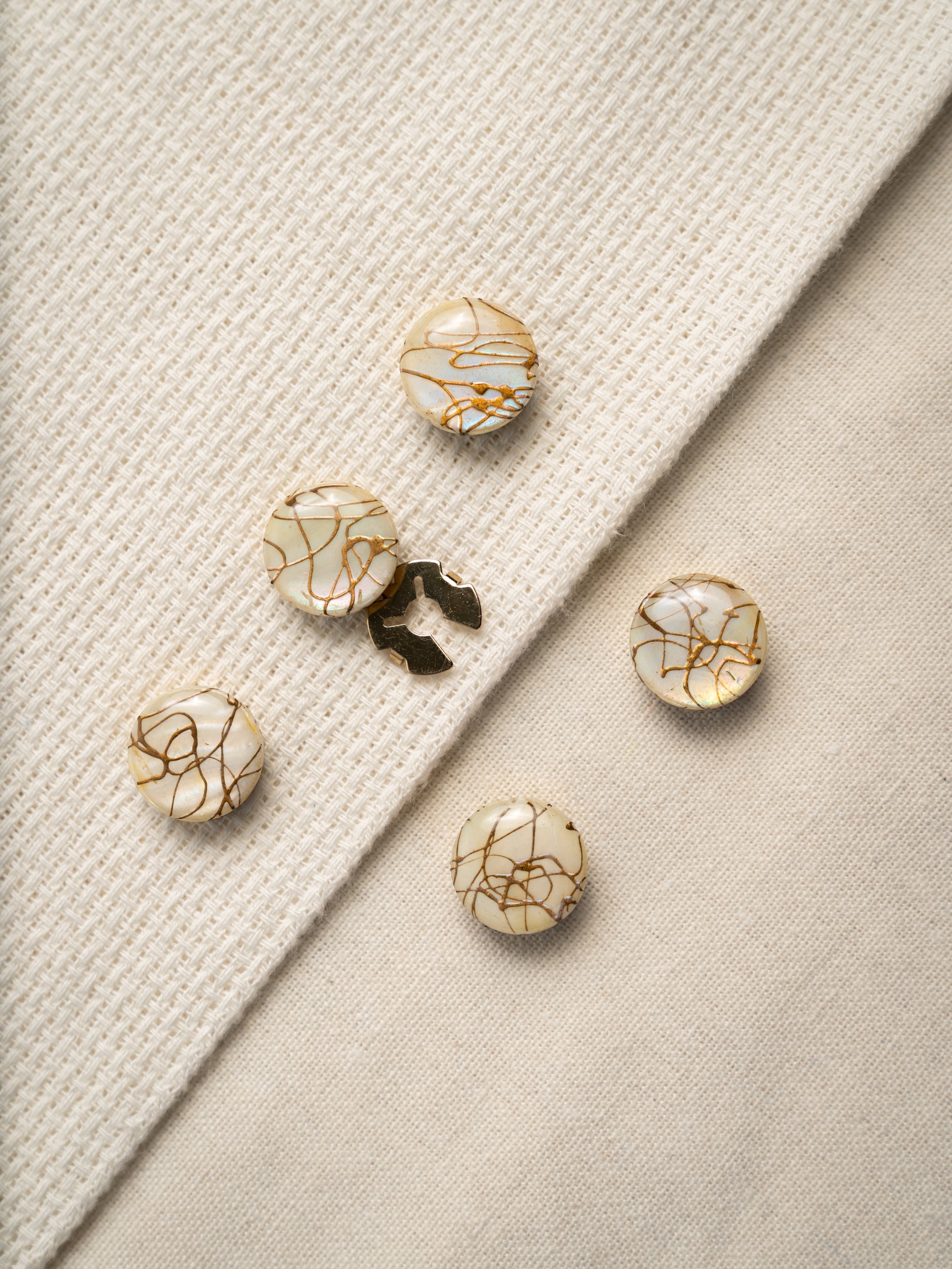 Golden Accent– Button Covers with a Golden Accent for a Refined Look