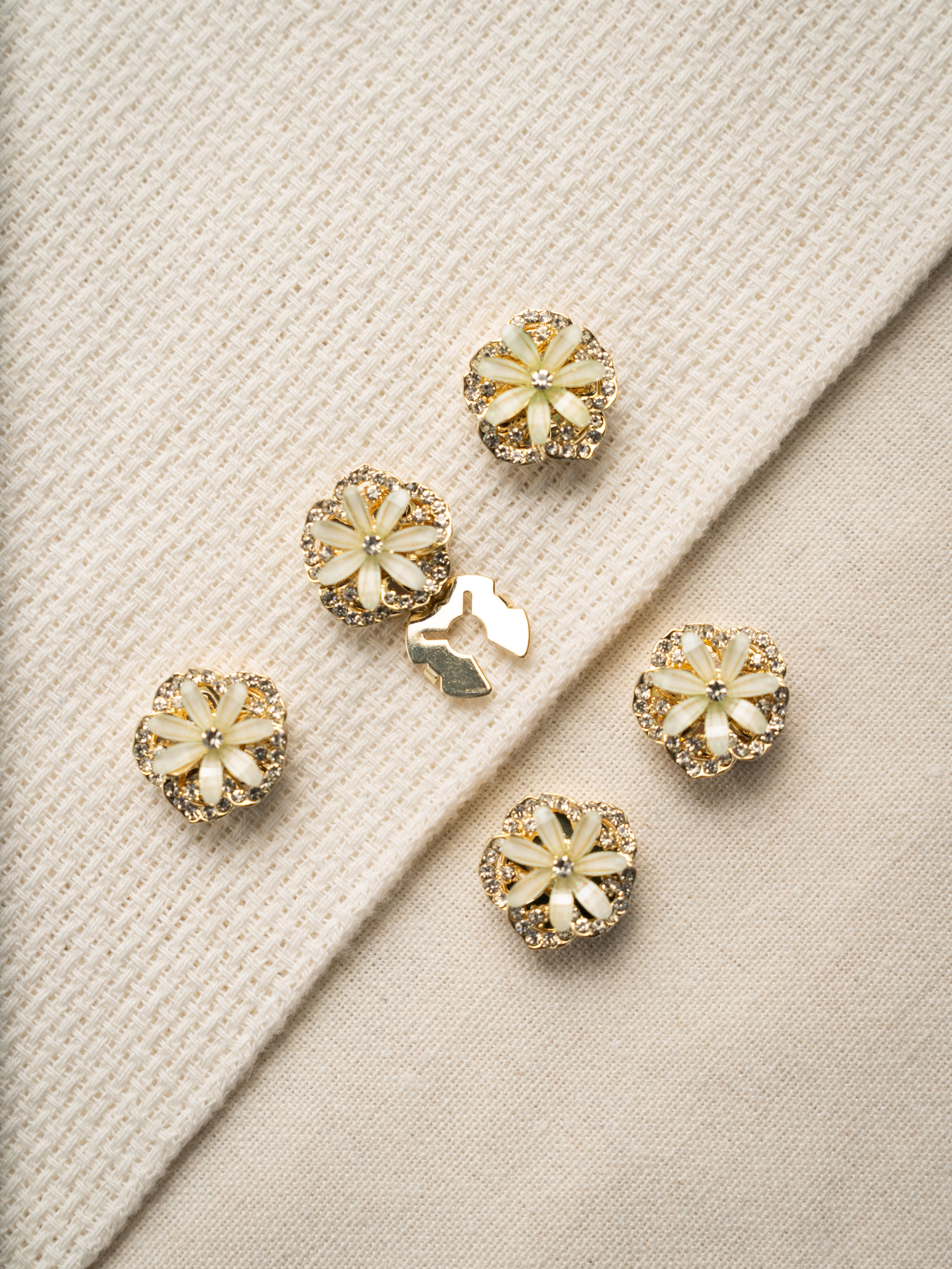Eden- Button Covers For a Fresh Graceful Look