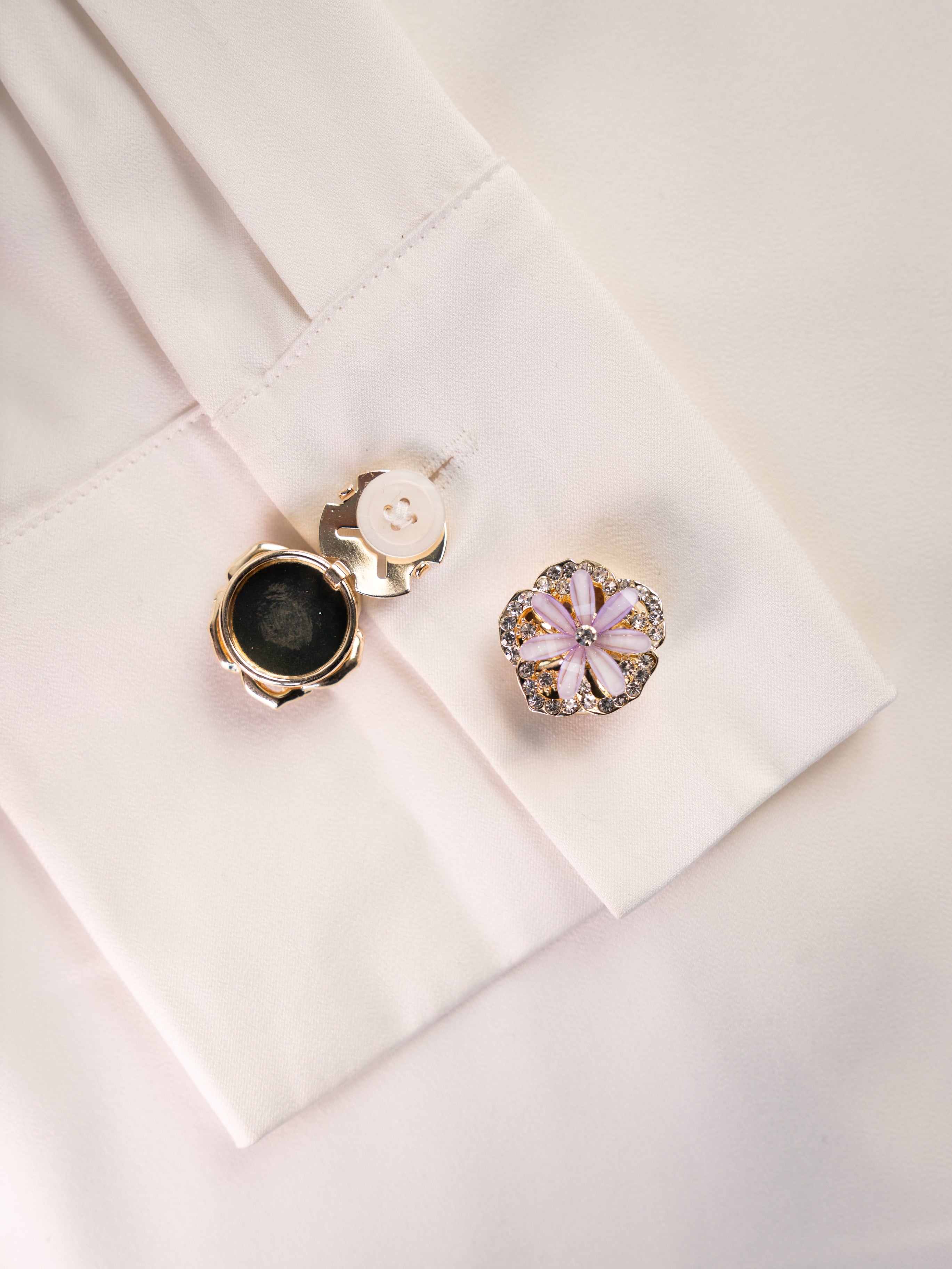 Eden- Button Covers For a Fresh Graceful Look