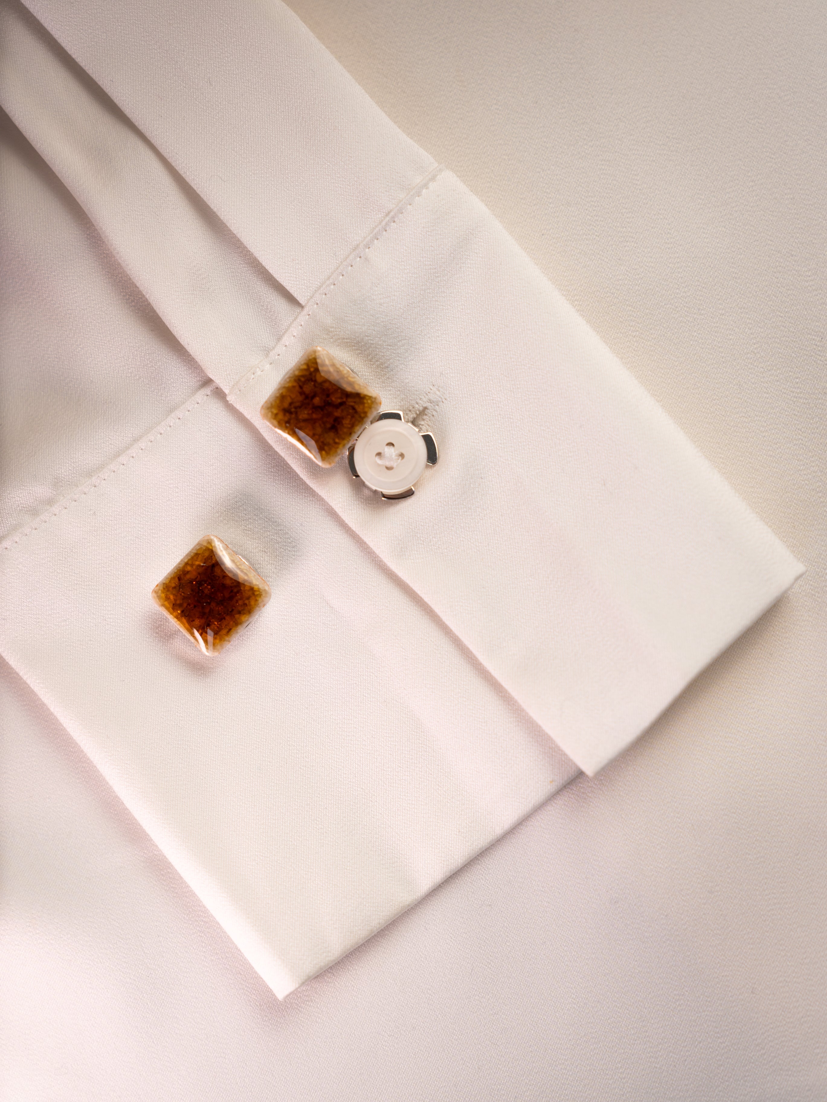Terra– Button Covers for an Earthy, Contemporary Look