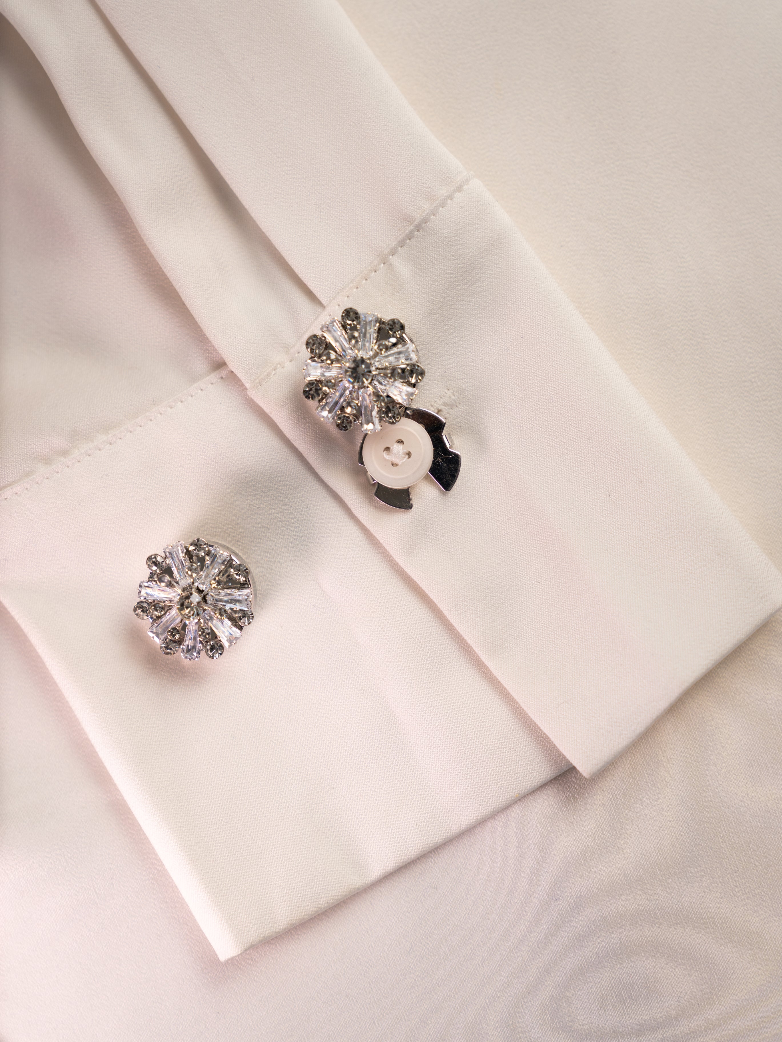 Cosmos – Button Covers with Galaxy-Inspired Shimmer