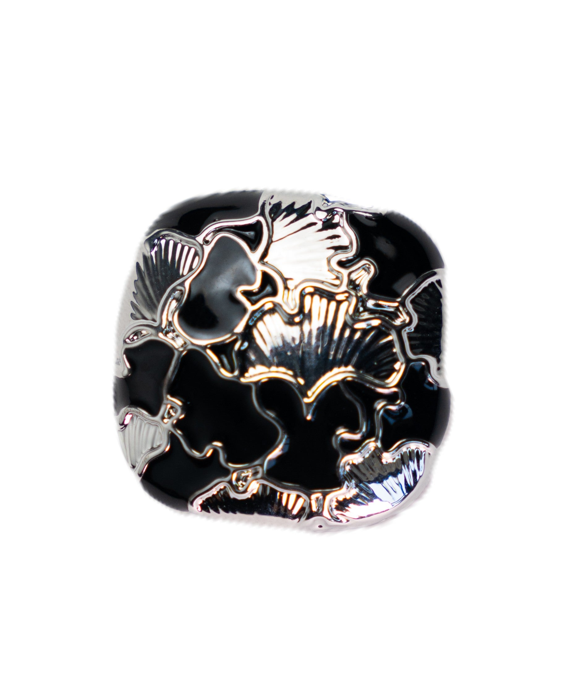 Kairo– Button Covers for a Bold, Timeless Look