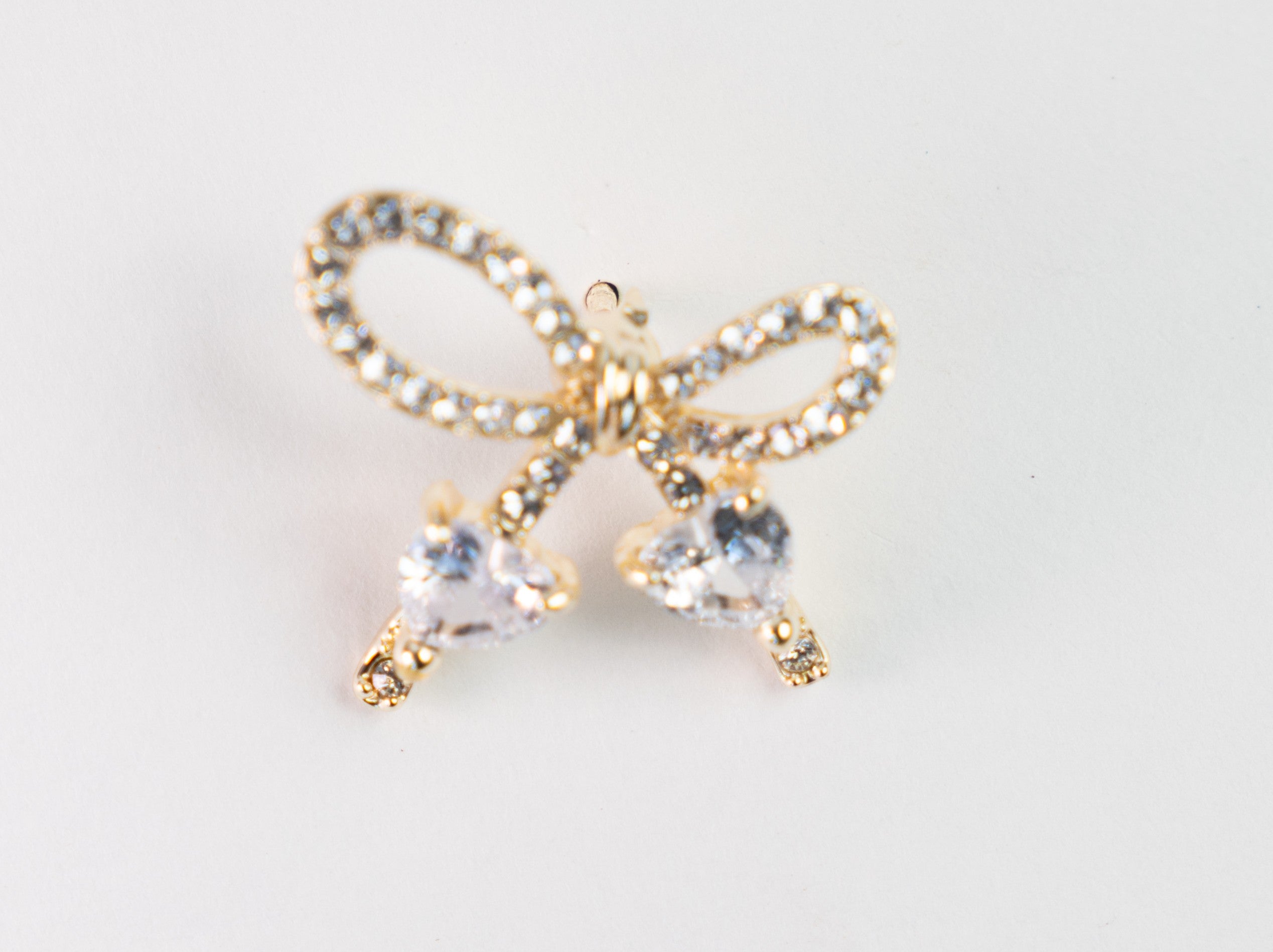 Knot–Lapel Pins for a Chic, Connected Look
