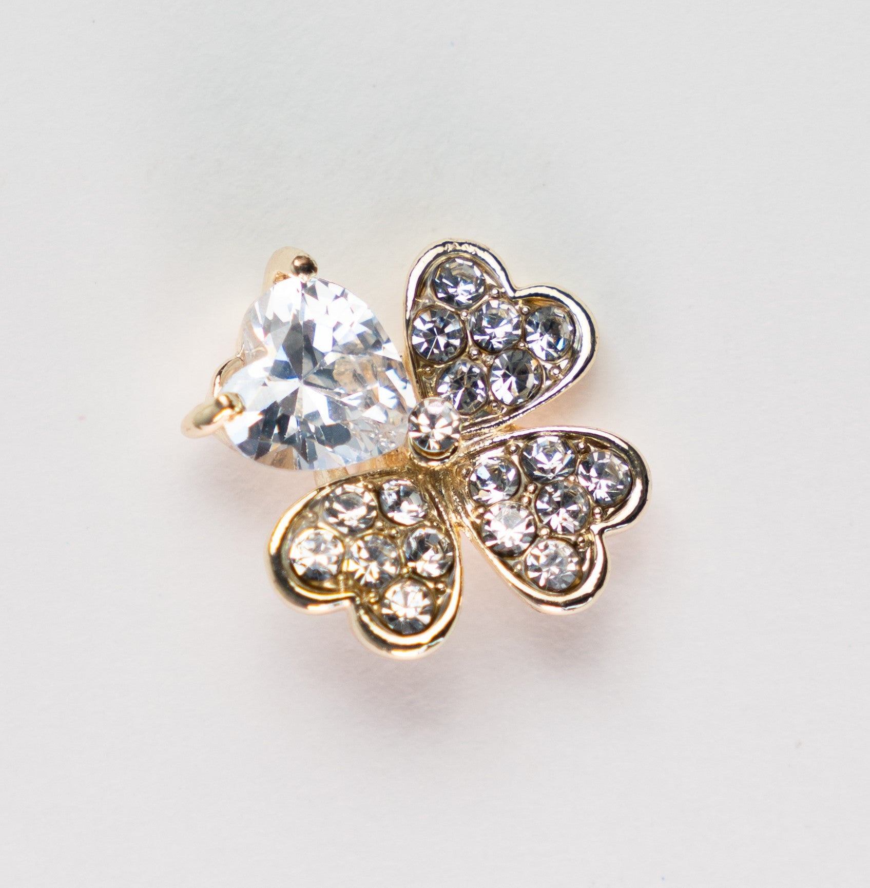 Nova- – Lapel Pins for a Modern, Radiant Look