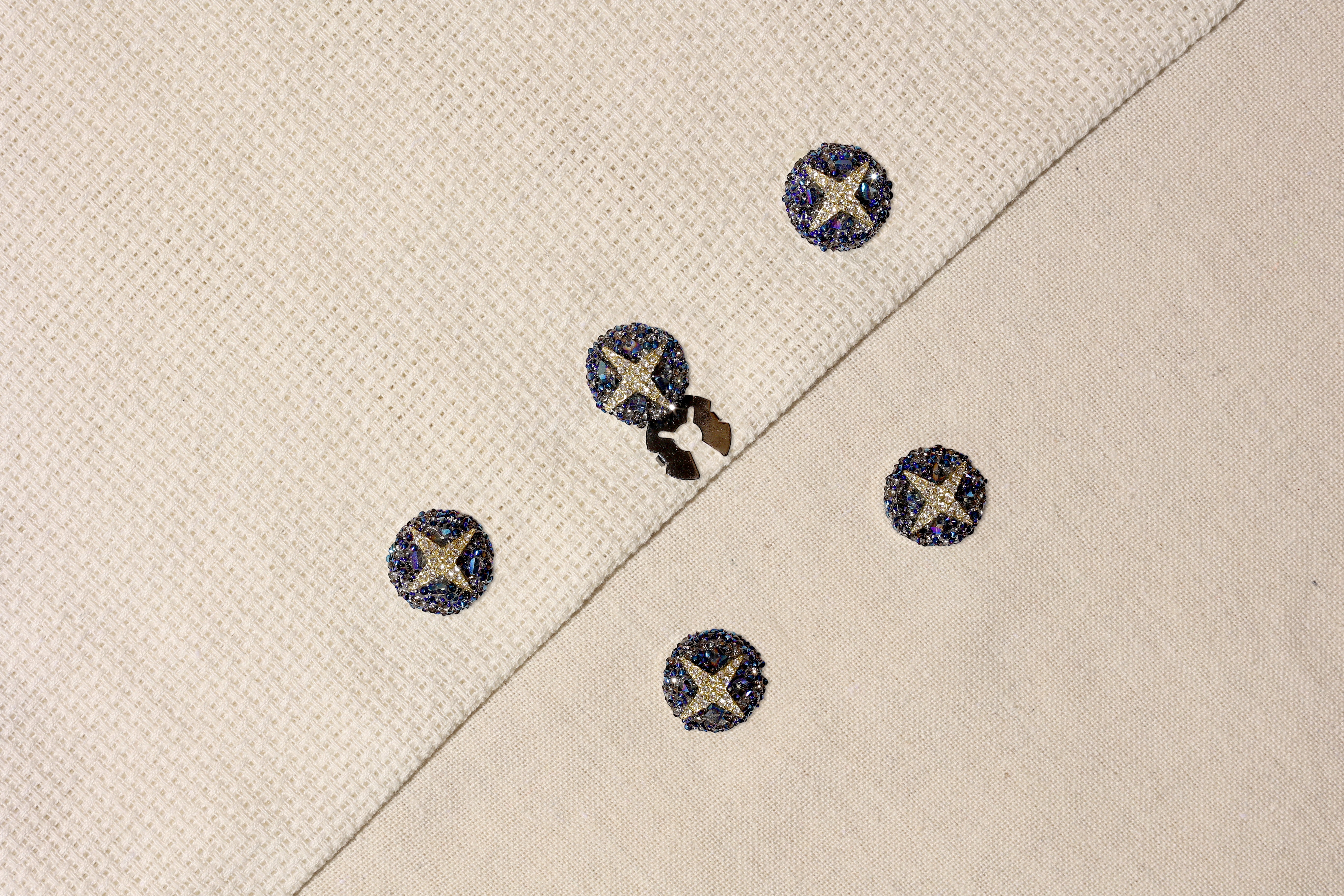 Starry – A sparkle Adding a Star Kissed Shimmer