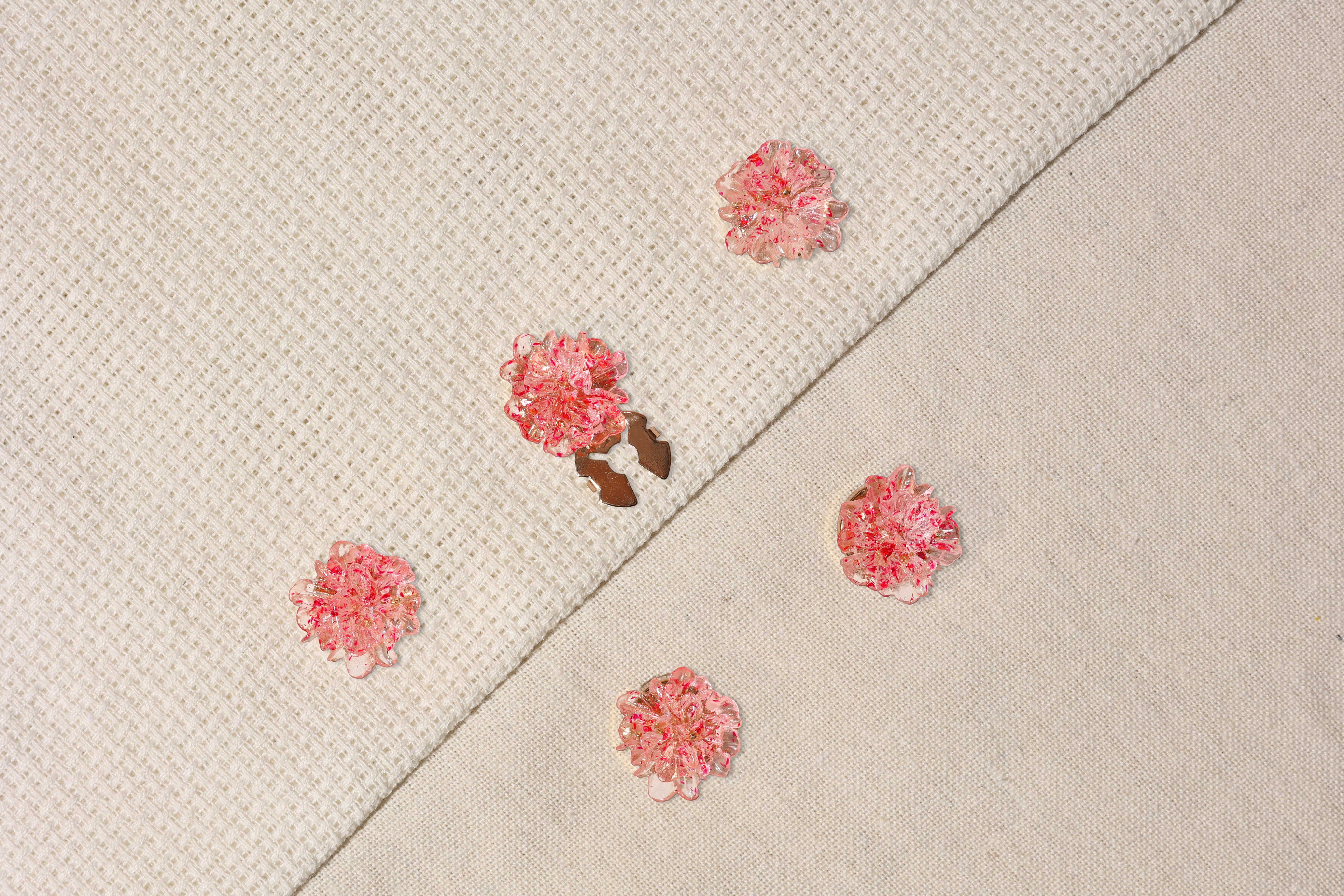 Pink Flakes – Button Covers with a Soft Pink Shimmer