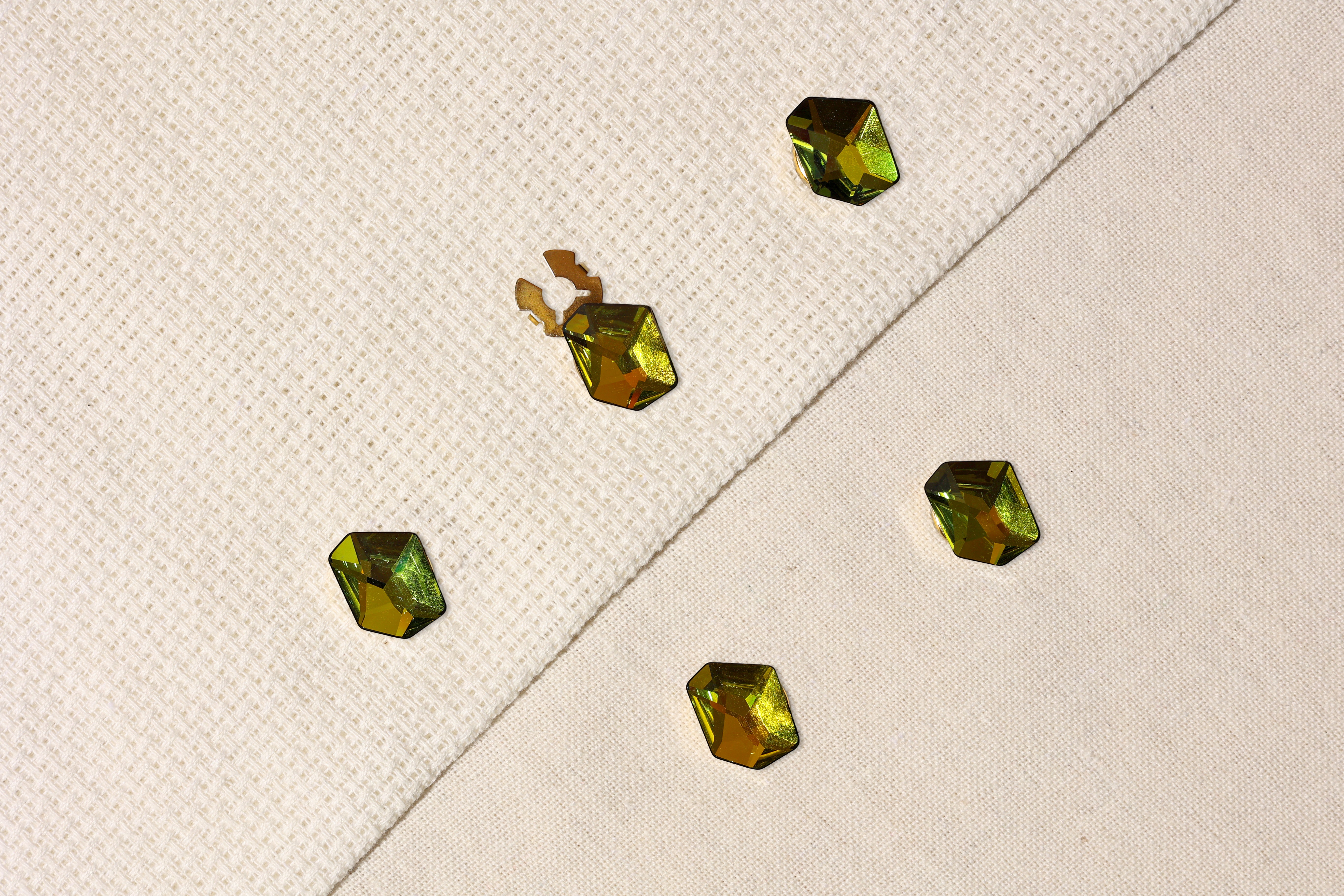 Crystal- A luminous sparkle for an elegant finish