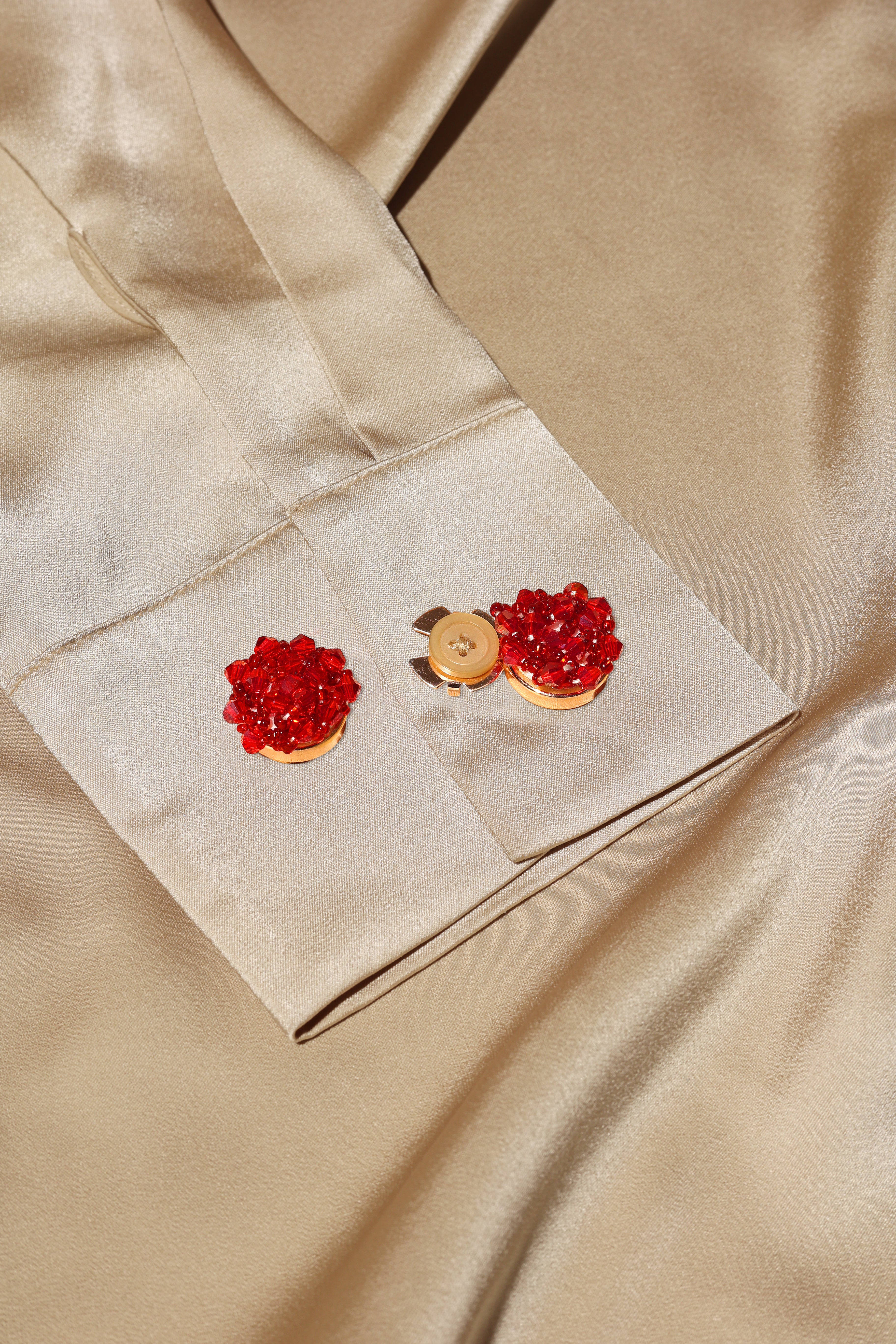Love Affair – Button Covers for Romantic Statement Looks