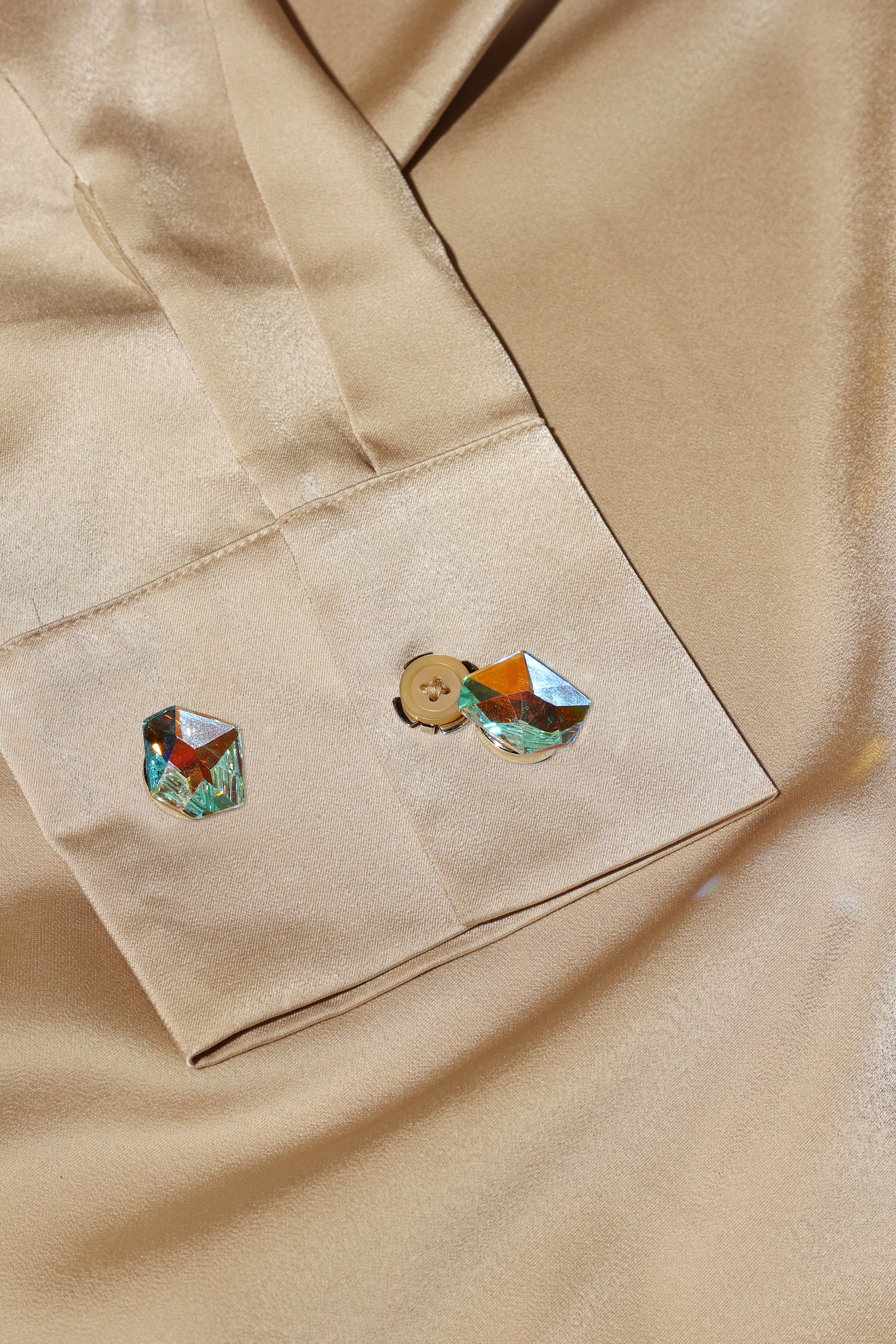 Crystal- A luminous sparkle for an elegant finish