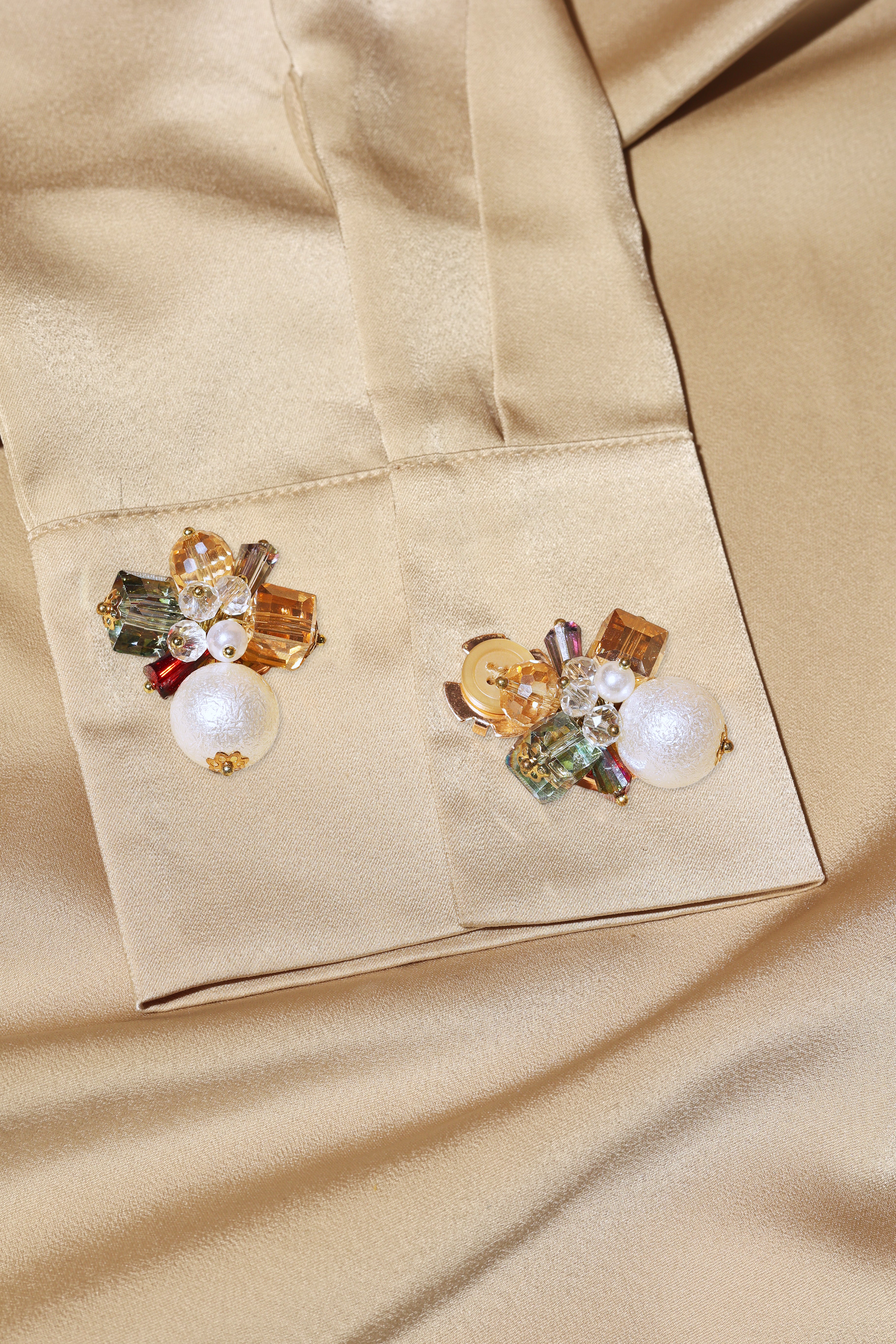 Pearl Cluster- Radiant Pearl Cluster Exuding Premium Sophistication