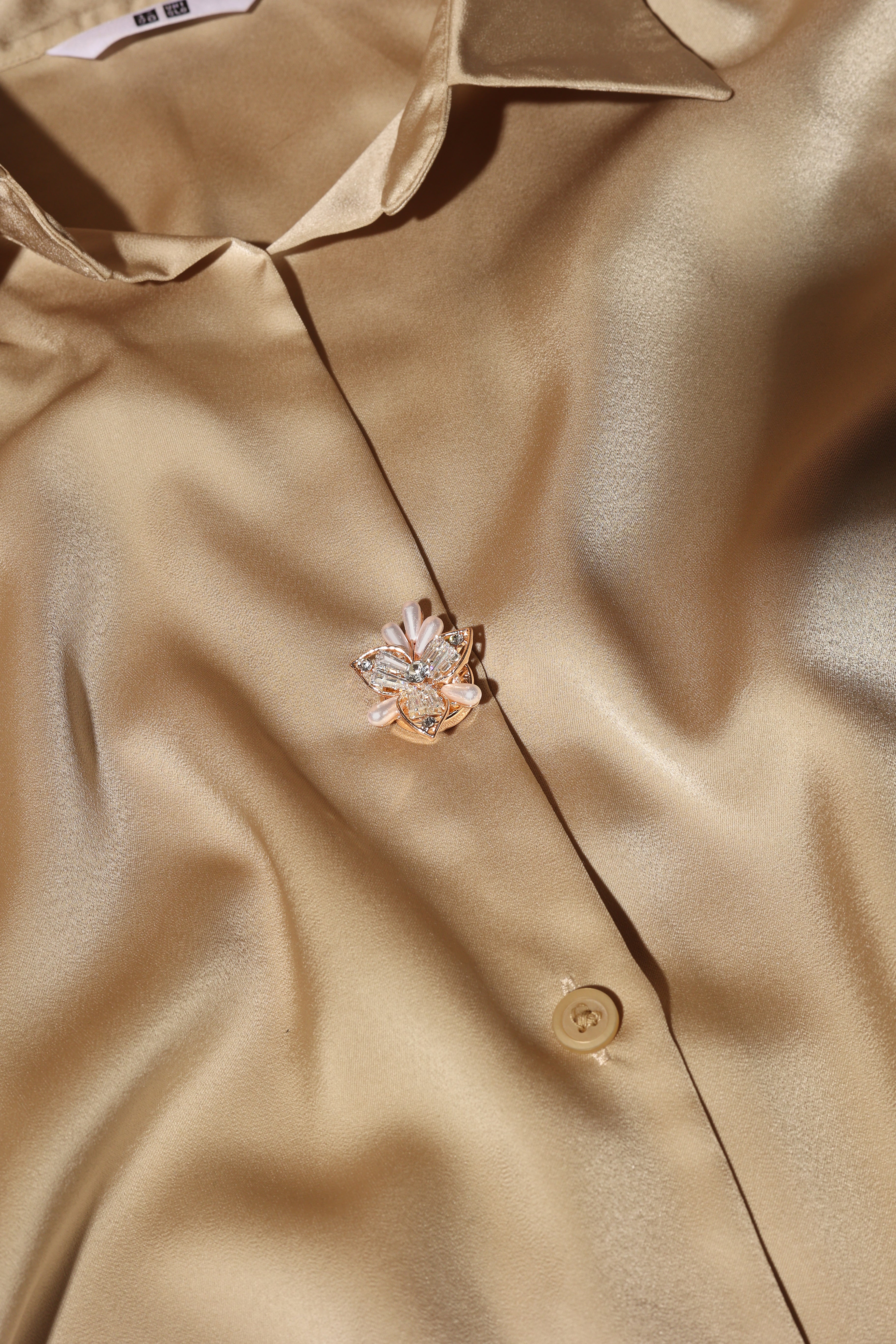 Imperial Pearl- Royal Pearl Flower Motif for a Grand Finish