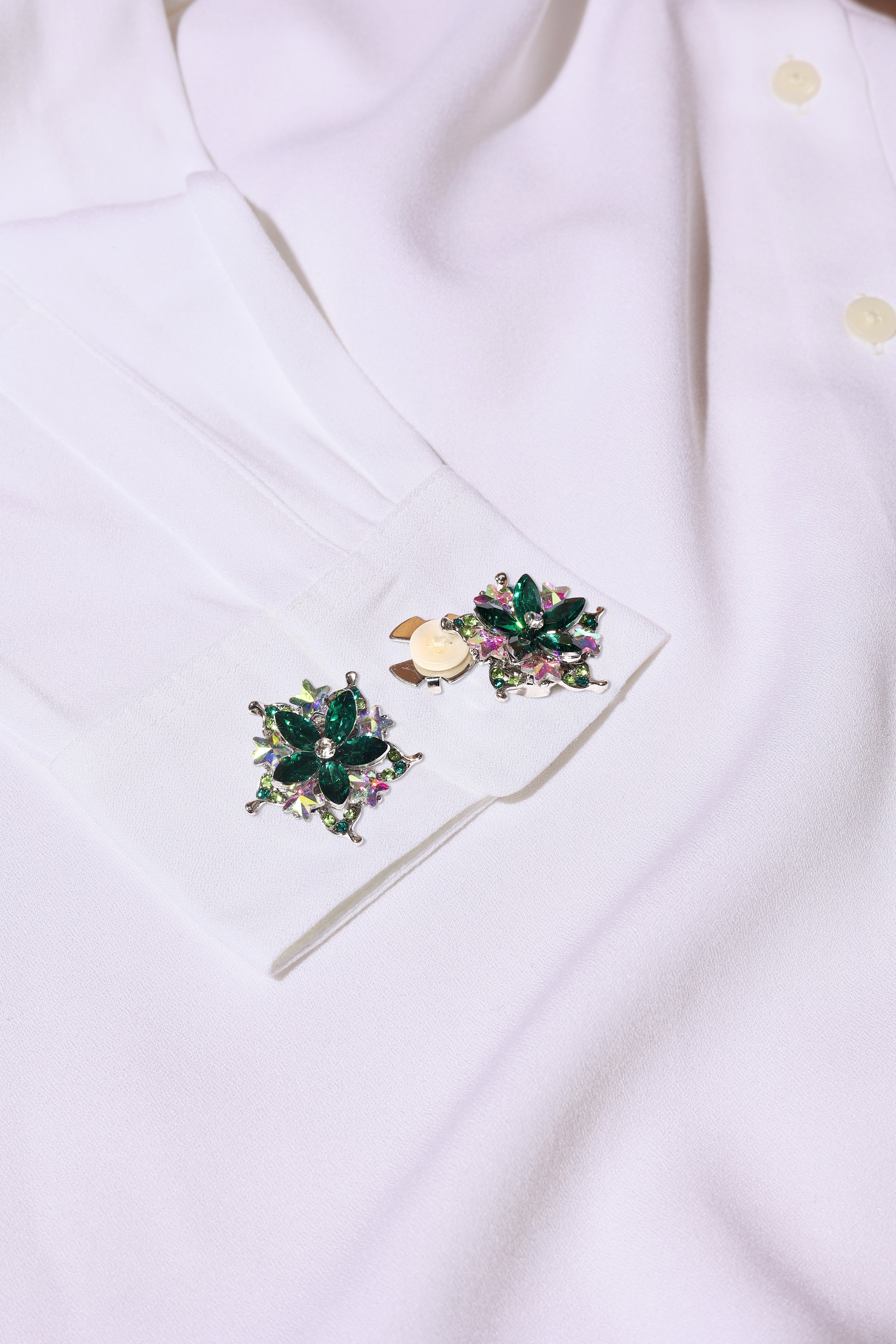 Oasis-Cool Tone Crystal Evoking Refreshing Vibes