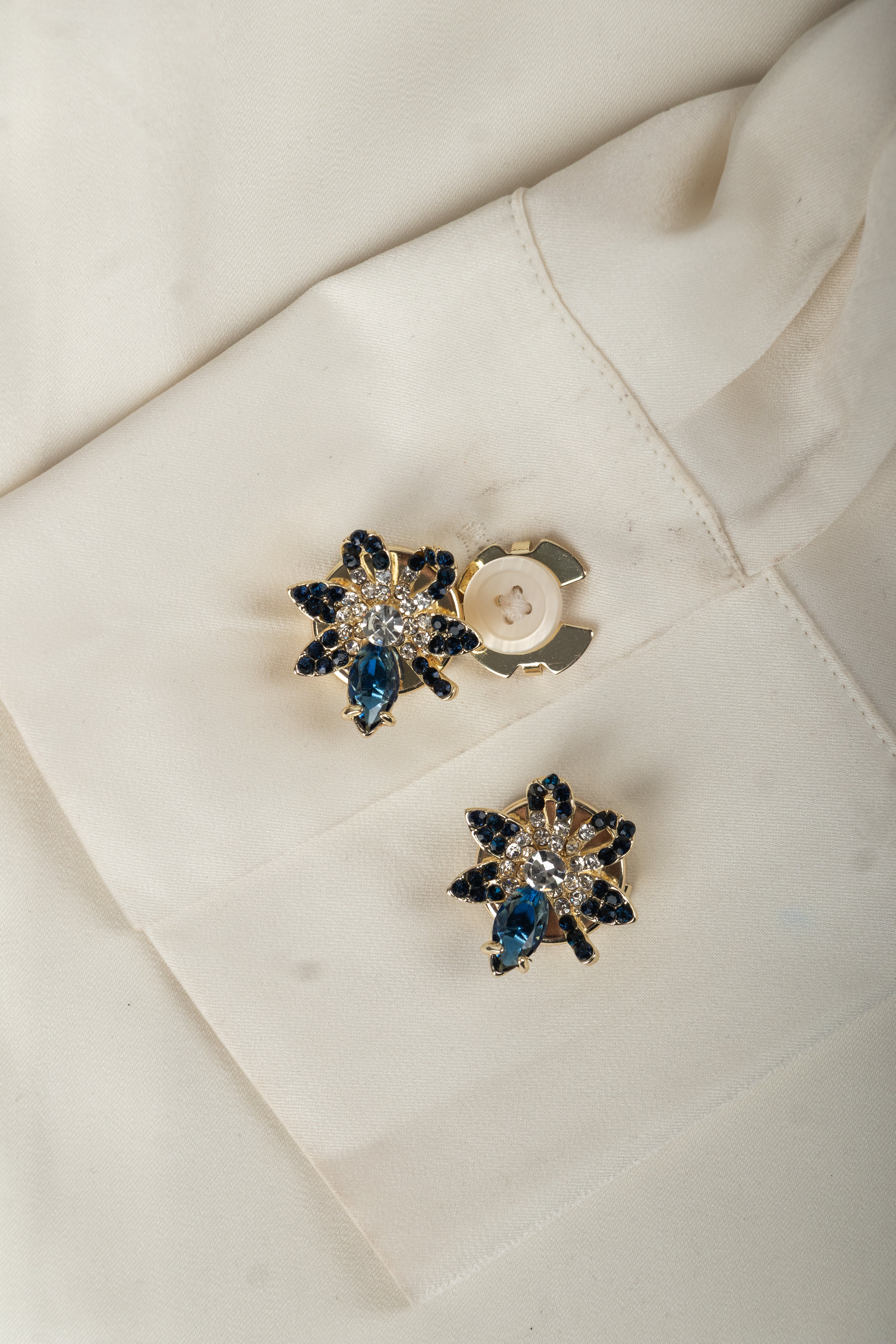 Adora Fusion- Gem Blossom Accents for a Radiant Finish