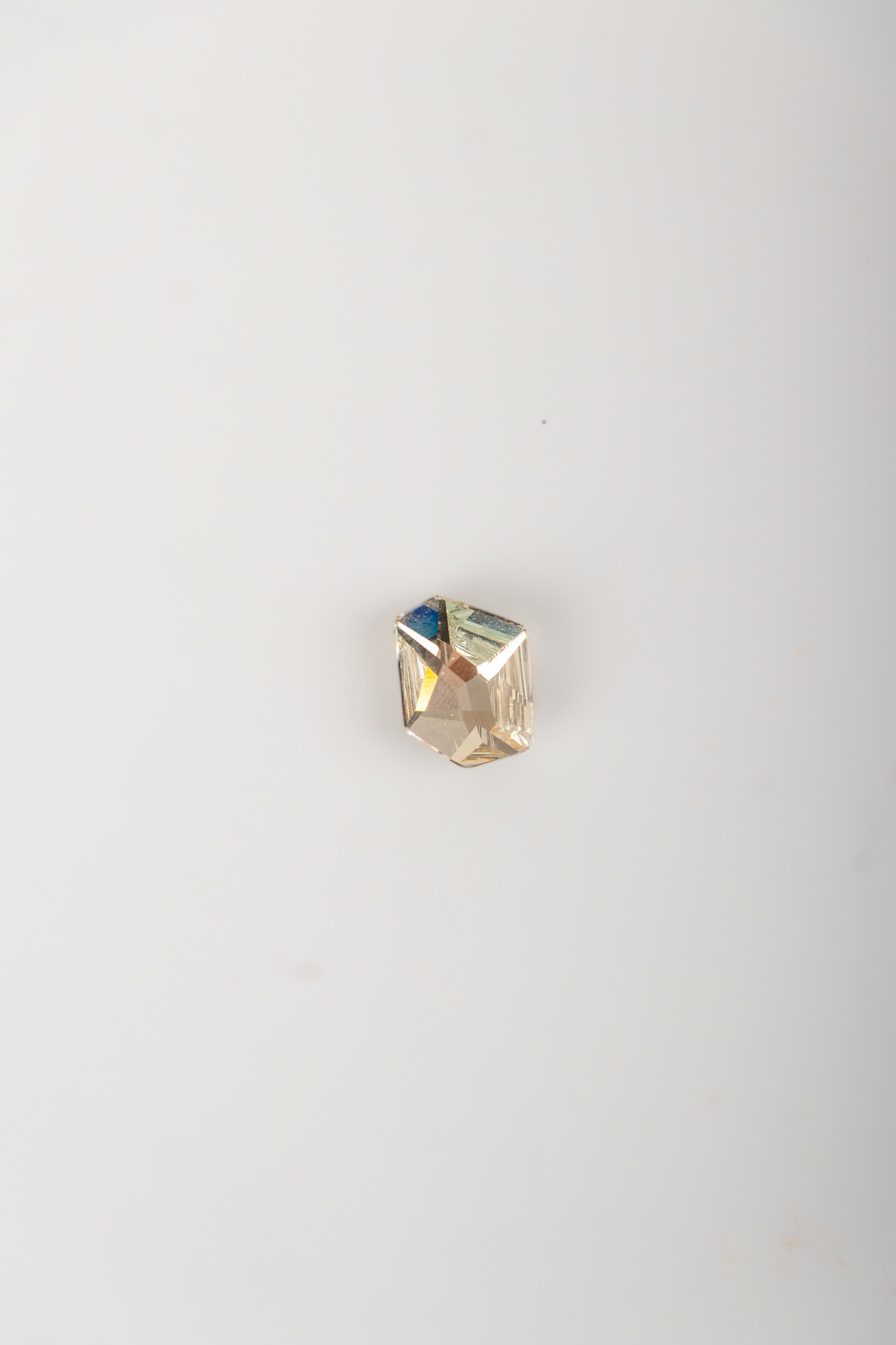 Crystal- A luminous sparkle for an elegant finish