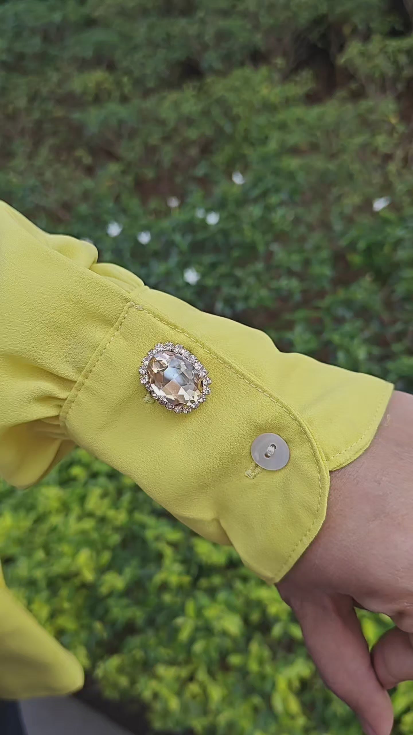 Amber Radiance- Warm amber glow for a radiant look