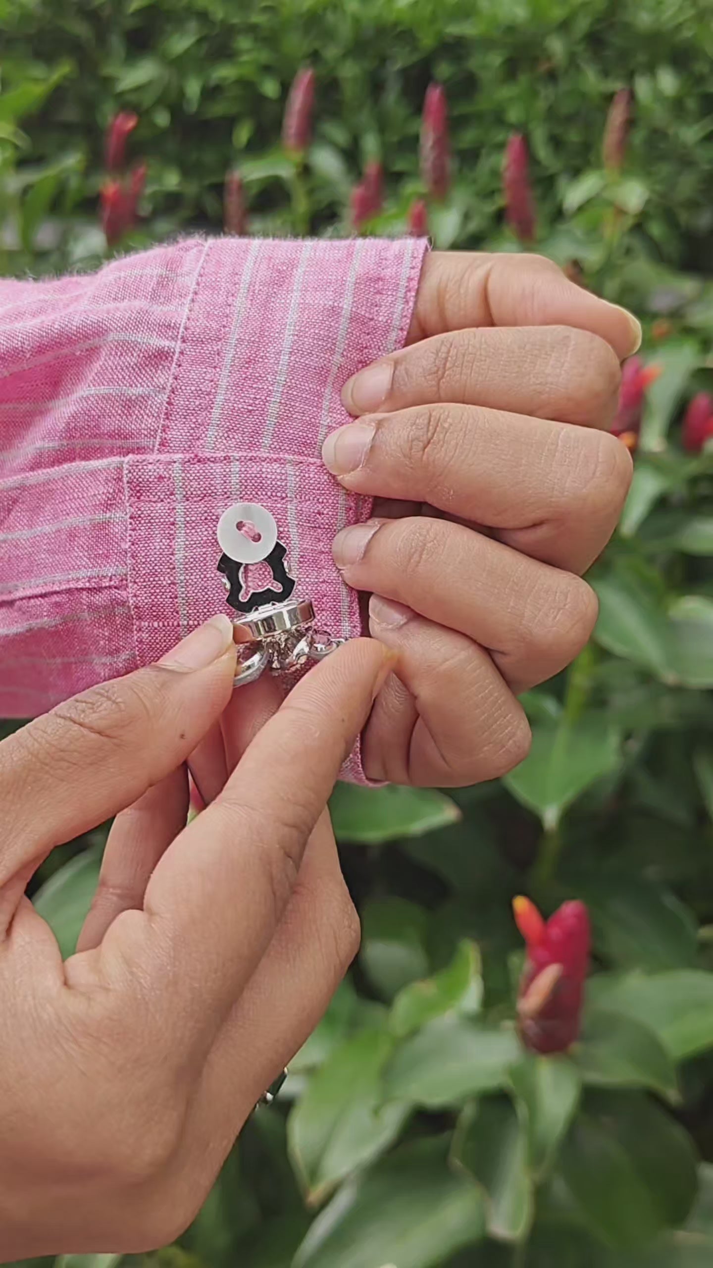 Dazzle- Sparkle Finish Crafted for Standout Shine