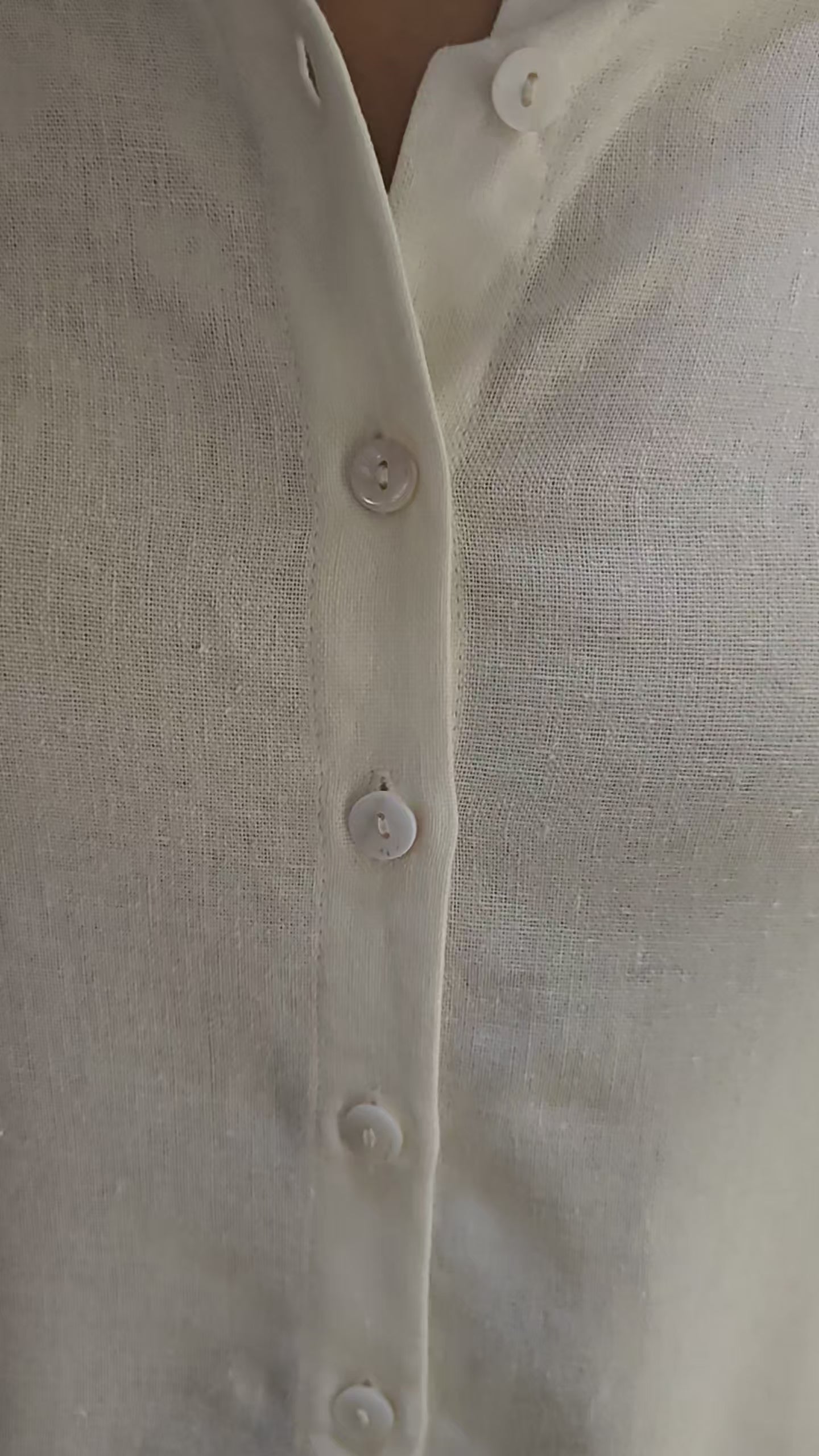 Apple Bow- Apple-bow with a shimmer for a striking touch